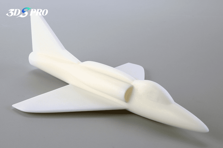 3D-gedruckter Flugzeugprototyp_glatt geschliffen