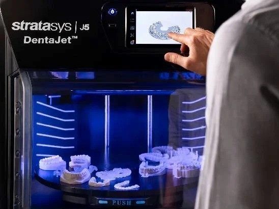 Stratasys J5 DentaJet PolyJet 3D-Drucker Stratasys J5 DentaJet PolyJet 3D Printer